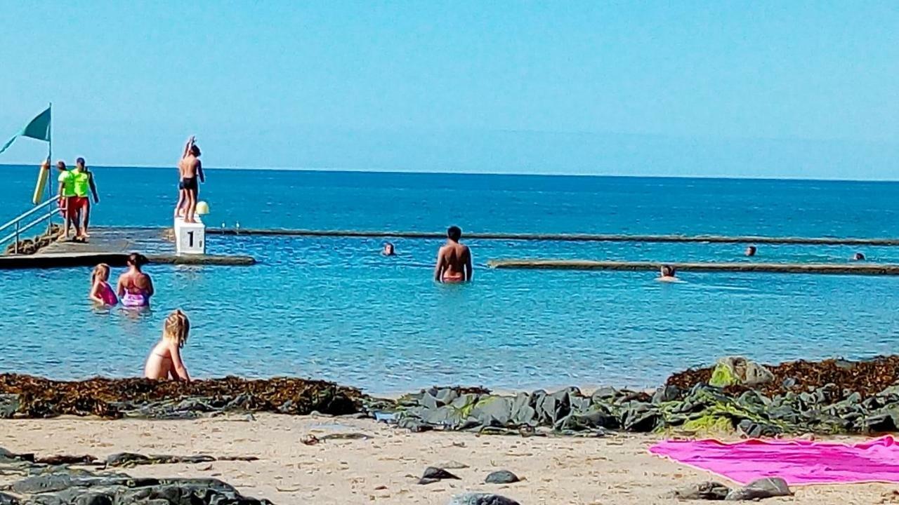 Studio Le Ras D'Eau A غرانفيل المظهر الخارجي الصورة
